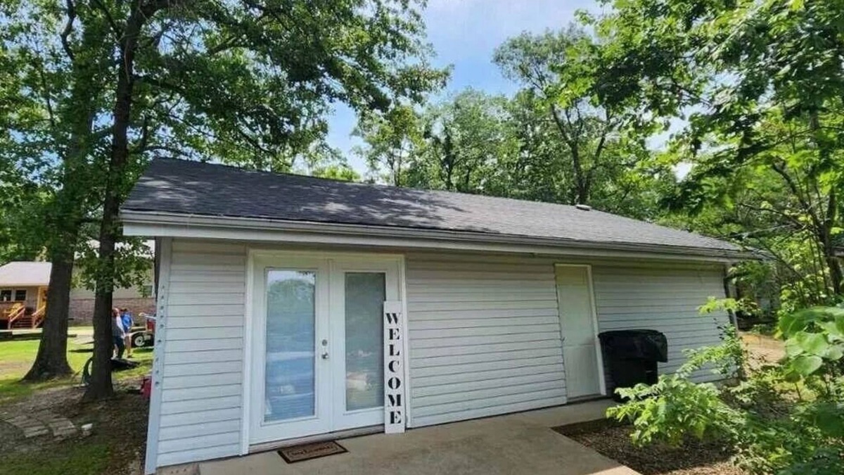 Copeland Cottage | Come relax at Albert's Walnut Grove Cottage at Grand Lake with fire pit & grill!