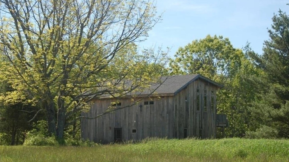 Brooksville House | Come Relax on the Coast of Maine