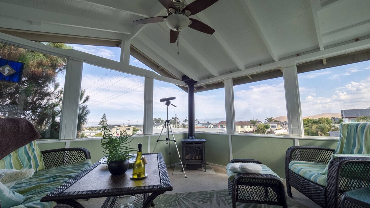 Morro Bay House | Come Share Our Dogwood Beach House - Dog Friendly