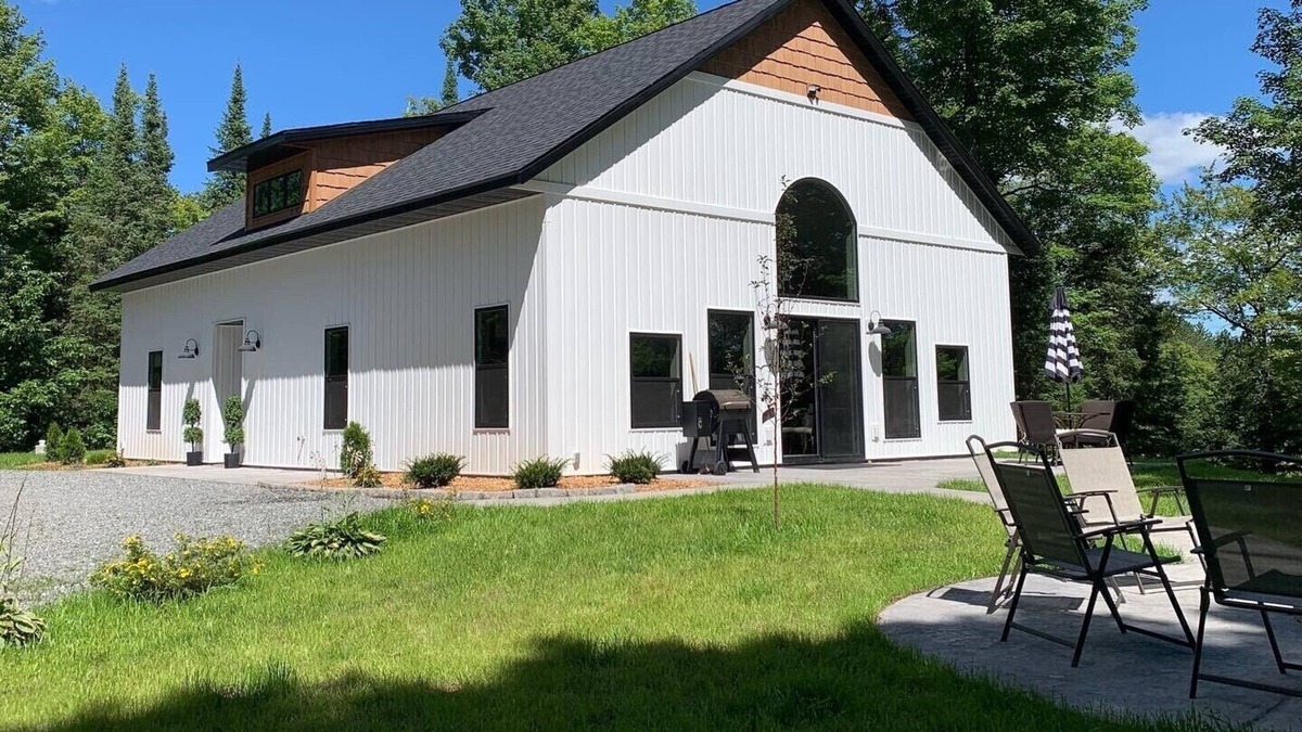 Hill House | Come stay at Hazel Hill