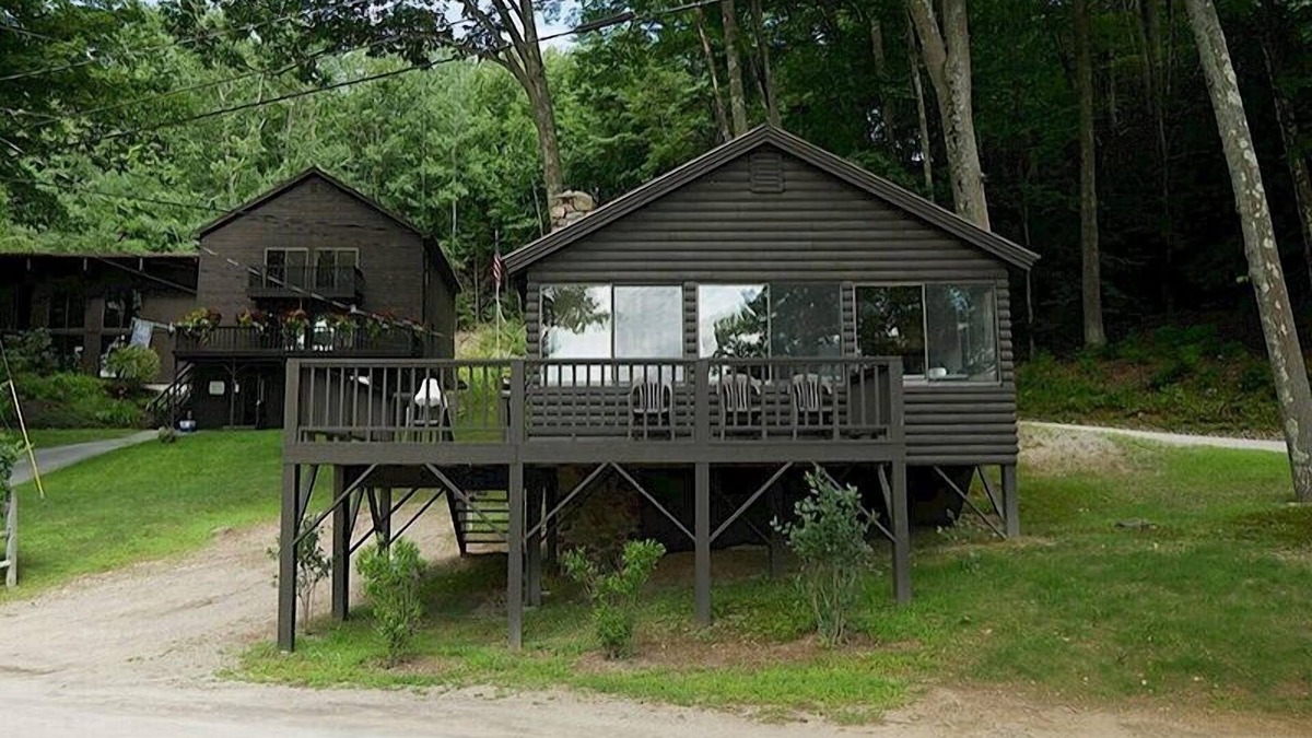 Weare Resort | Come stay at our four season resort!