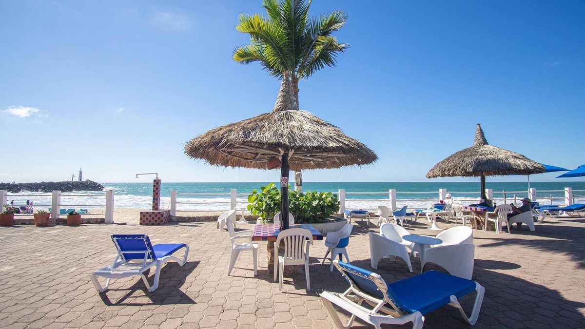 Marina Mazatlan Condo | Come to the Warmth at La Marina Tenis