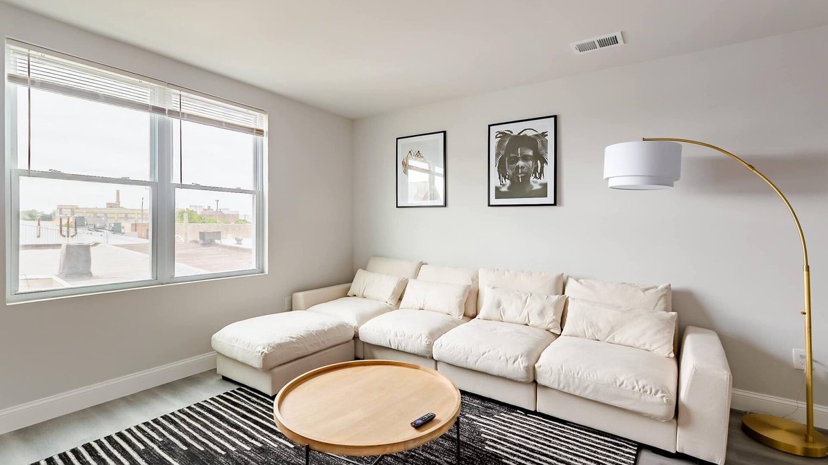 Passyunk Square Apartment | Come Together 3BED 4BATH