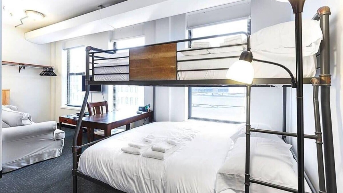 Downtown Boston Apartment | Come Visit Boston and Stay In Our Homey Studio