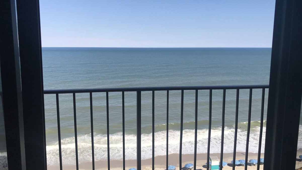 Wilmington Beach Condo | Come visit our Seaside Retreat! OCEANFRONT, TOP FLOOR condo, Carolina Beach, NC