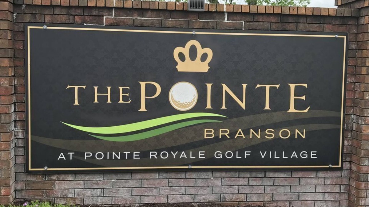 Table Rock Condo | COME VISIT THE HOLIDAY HOUSE AT LUXURIOUS POINTE ROYALE GATED GOLF COMMUNITY!