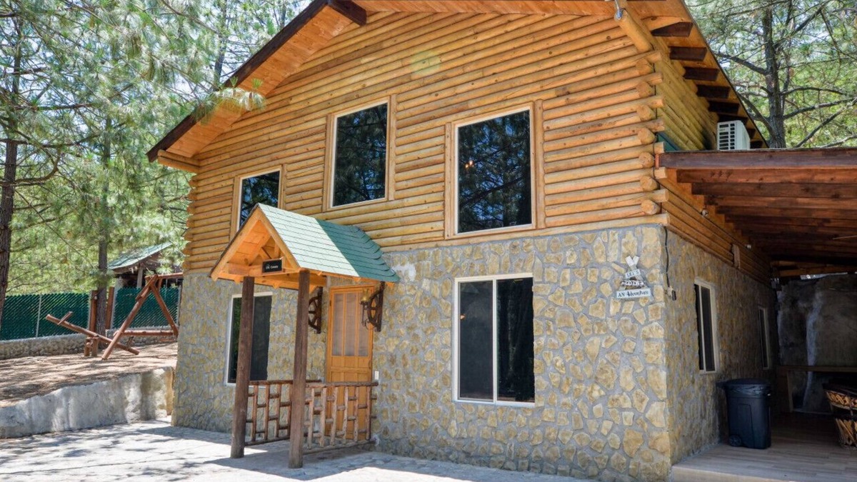 Santiago Cabin | Comet Cabin/ideal for friends and family