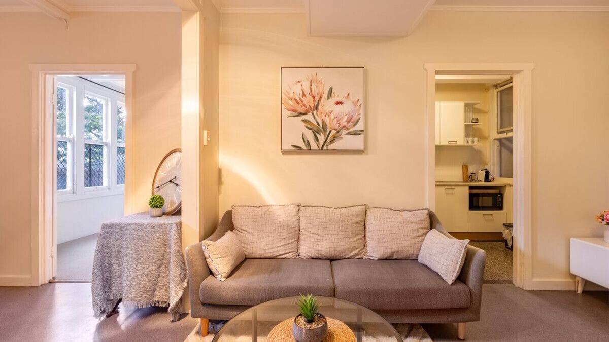 Yeronga House | Comfort 1-Bedroom Cottage Retreat @Yeronga