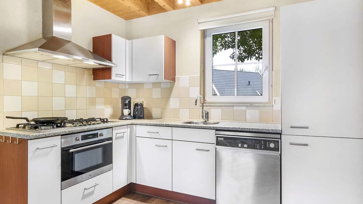 Witteveen House | Comfort 10-person bungalow in the holiday park Landal Orveltermarke