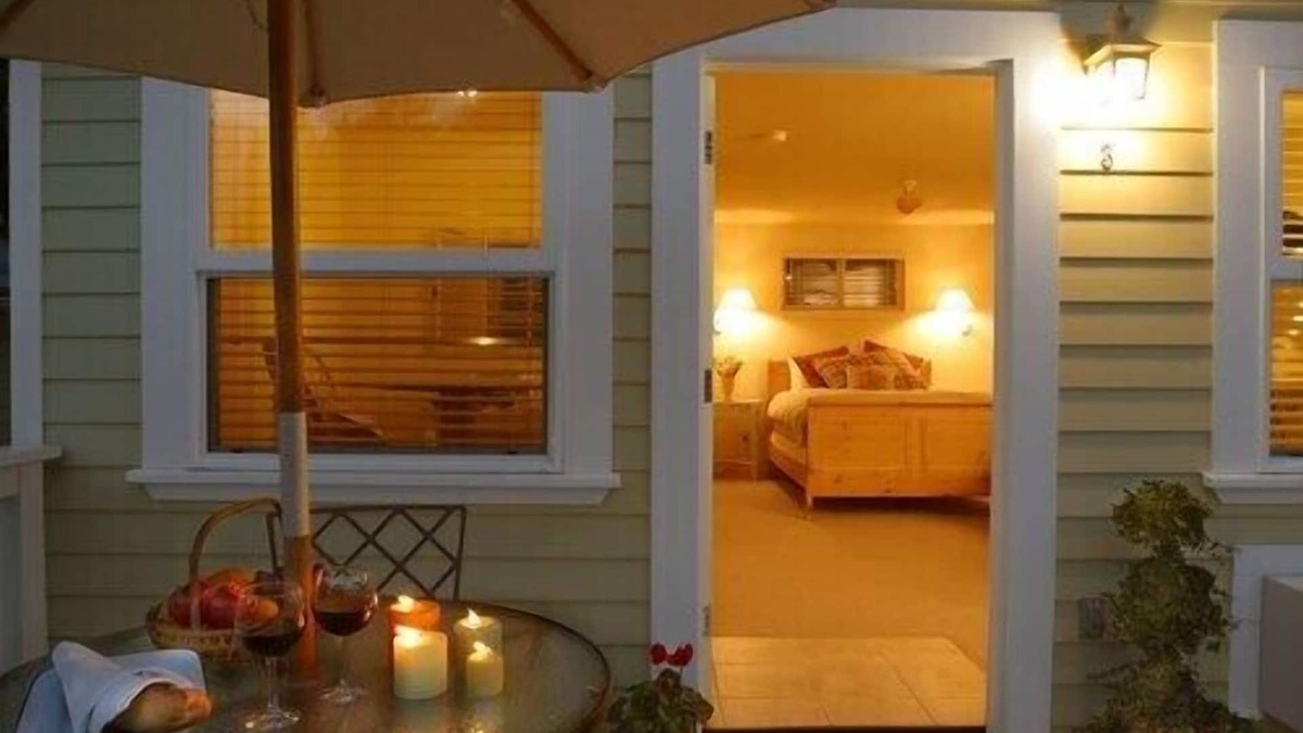 Calistoga Cottage | Comfort and Style in Our Queen Cottage