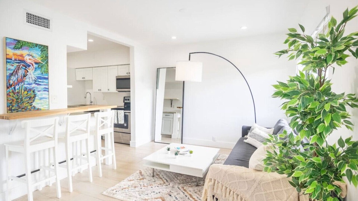 Bay Harbor Islands Apartment | Comfort and Style 2 Bed 1 bath 2 min to the Beach!