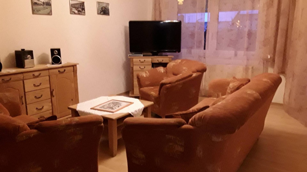 Niedenstein Apartment | Comfort apartment, 72 sqm dream view, Kassel, Documenta , near Edesee-Fritzlar