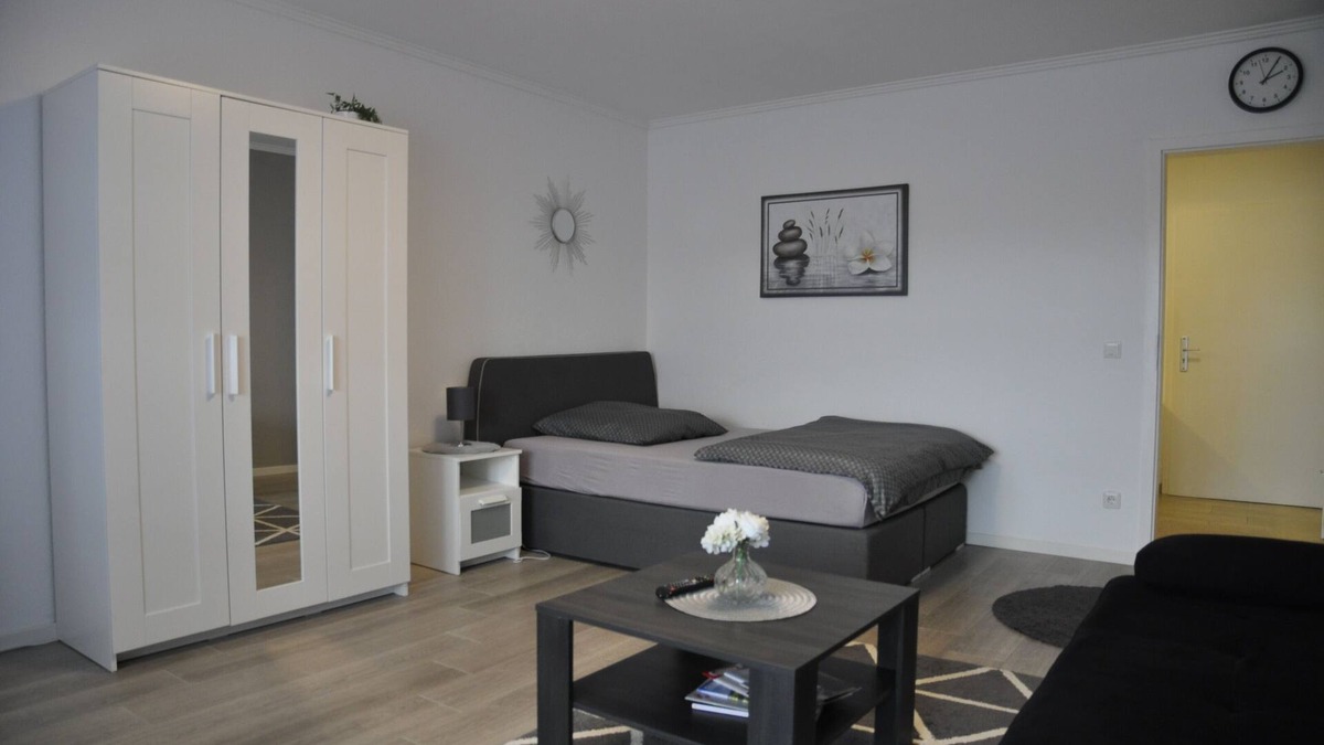 Bad Nauheim Apartment | Comfort Apartment's - quiet oasis - 1 room balcony 1-2 persons Self-Check-in 24h
