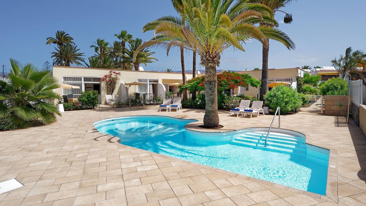 Playa del Ingles House | Comfort bungalow, central yet quiet, 100m to the promenade by the dunes