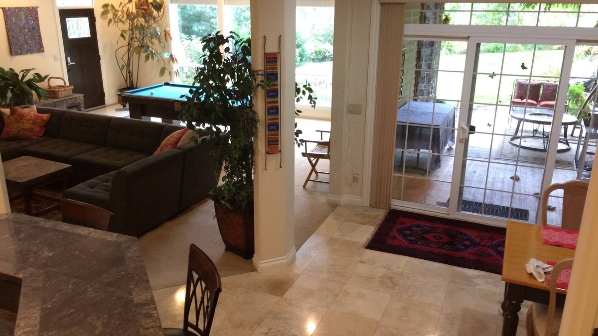 Beaverton Apartment | Comfort Close To Portland, Wine Country, Beaches, Rivers, And Mt. Hood