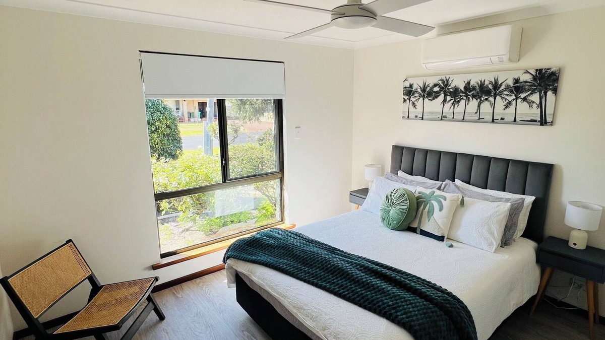 South Bunbury House | Comfort & Convenience Entire South Bunbury home ~ Families/Workers ~Netflix~Wifi