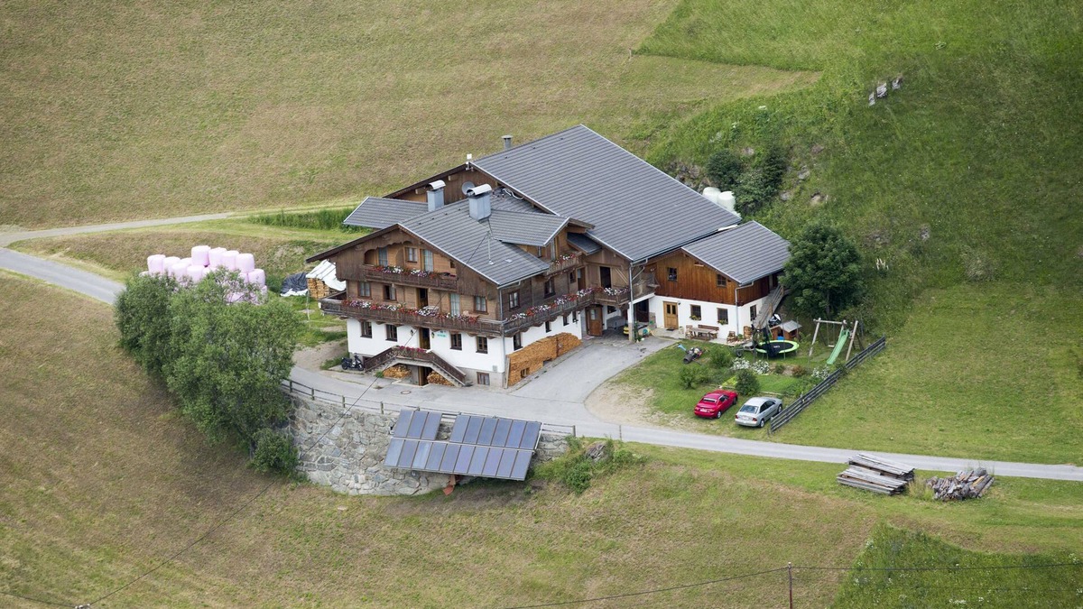 Innervillgraten Apartment | Comfort Dreibettzimmer - Apartmenthaus Gutwenger - Selmerhof