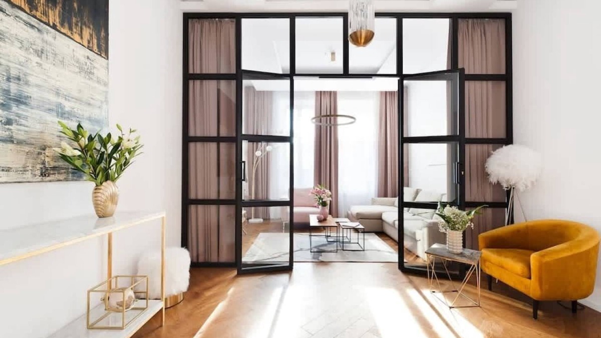 Stare Miasto Apartment | Comfort, elegance and art in heart of Old Town