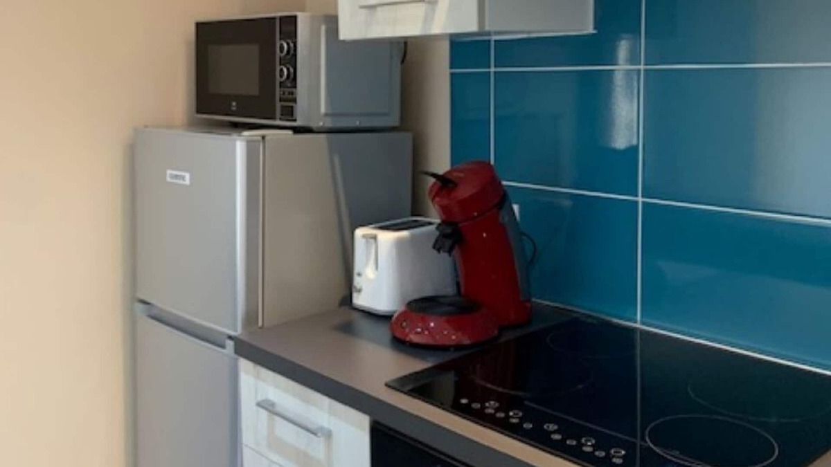 La Guerche-sur-l'Aubois Apartment | Comfortable 2 bedroom apartment in the city center.