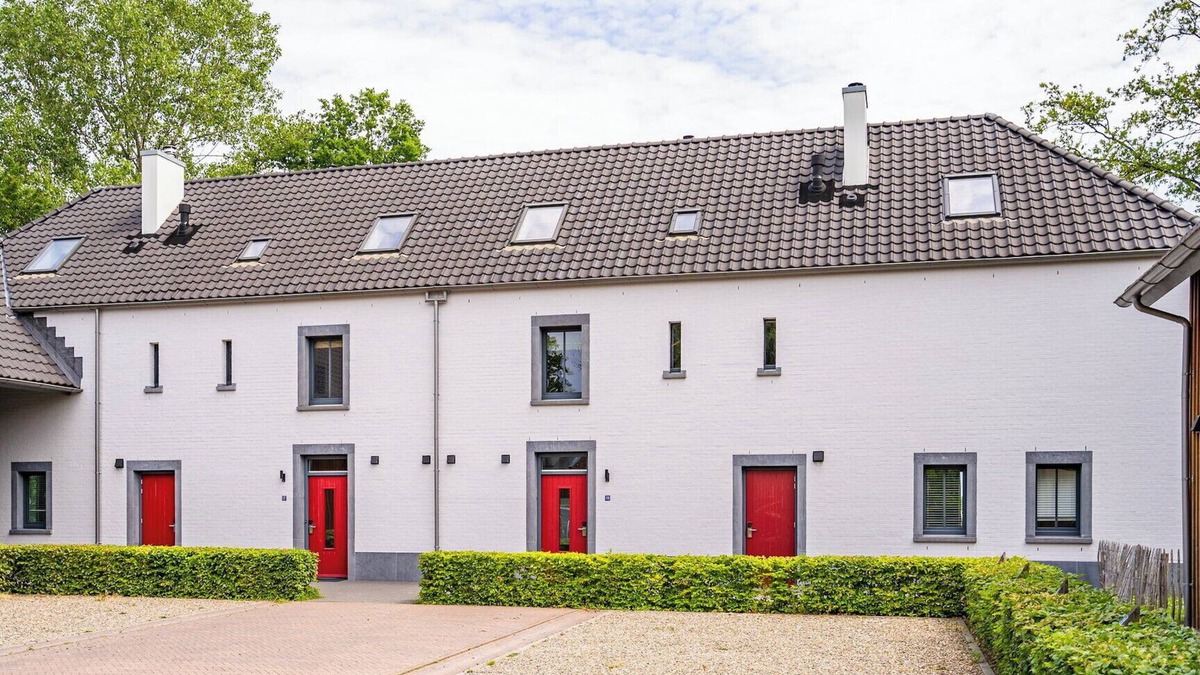 Maastricht Cottage | Comfort house - 7 bedrooms/4 bathrooms