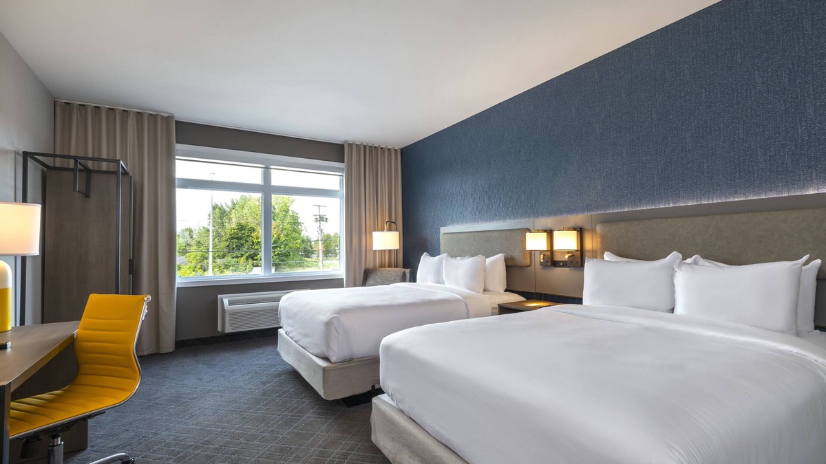 Kingston Hotel | Comfort Inn and Suites