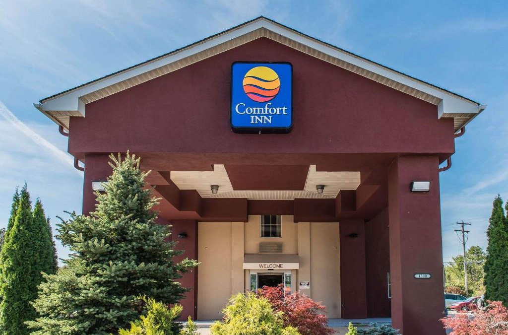 Rostraver Hotel | Comfort Inn Belle Vernon