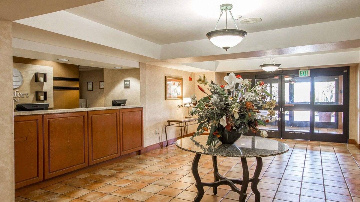 Estrella Hotel | Comfort Inn I-10 West at 51st Ave