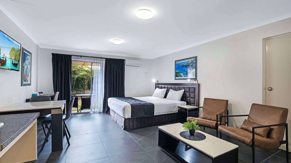 Carseldine Hotel | Comfort Inn North Brisbane