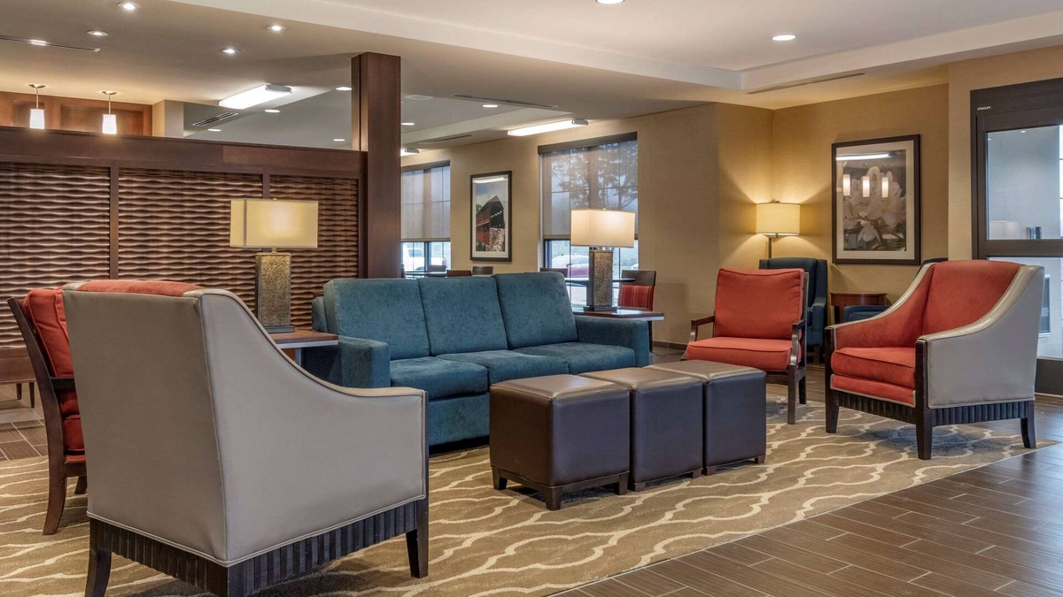 Carlisle Hotel | Comfort Inn PA Turnpike - 1-81