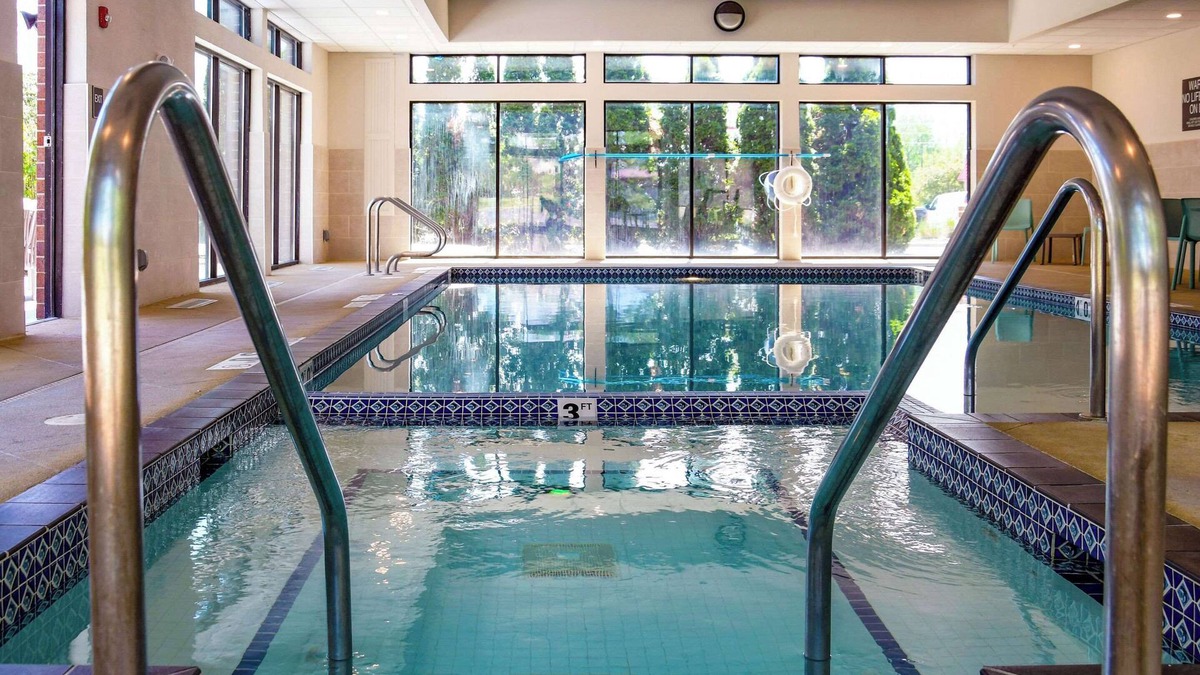 Village of Germantown Hotel | Comfort Inn & Suites NW Milwaukee