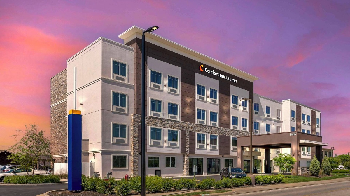 Jeffersonville - Clarksville Hotel | Comfort Inn & Suites Clarksville - Louisville North