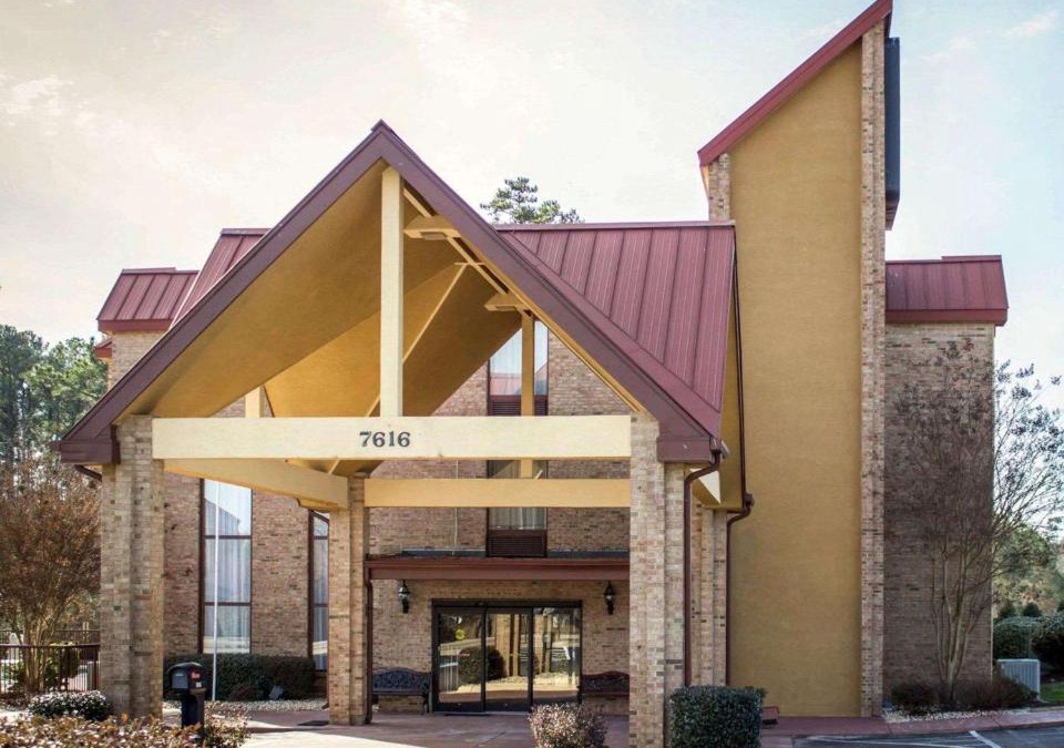 Fuquay-Varina Hotel | Comfort Inn & Suites Fuquay Varina