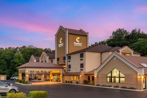 LaVale Hotel | Comfort Inn & Suites LaVale - Cumberland