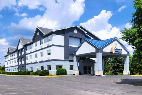Bayberry Hotel | Comfort Inn & Suites Liverpool - Syracuse