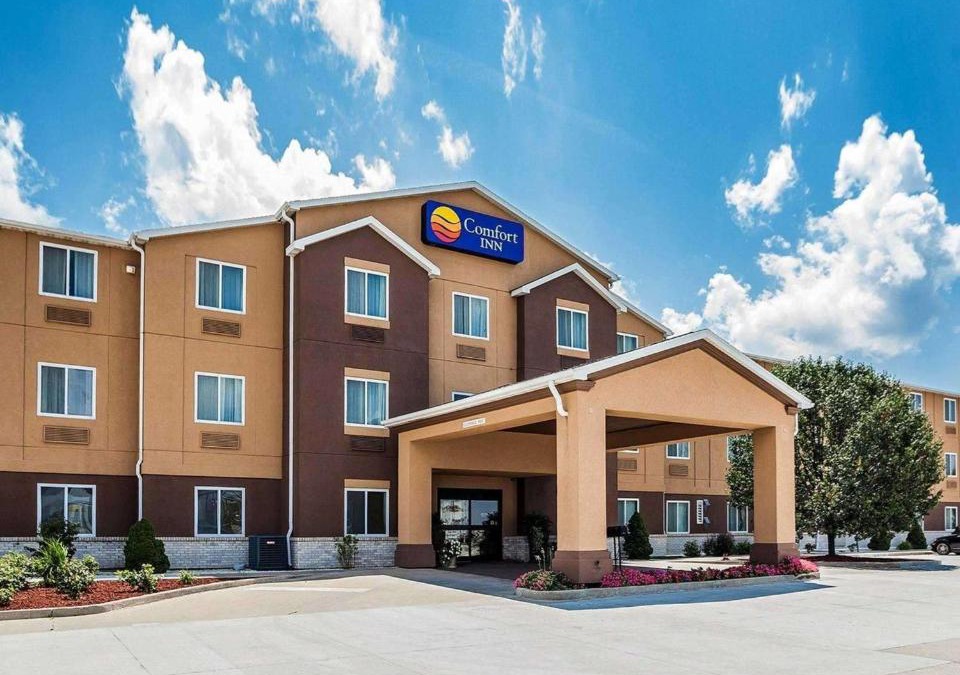 Moberly Hotel | Comfort Inn & Suites Moberly