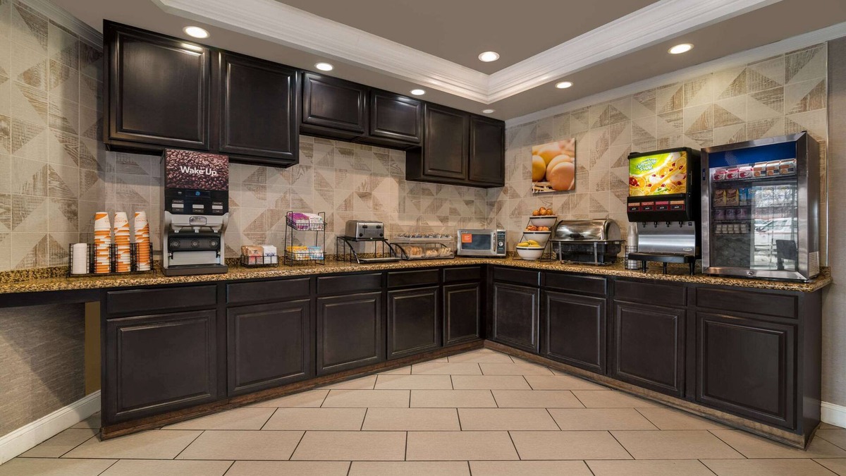 Plattsburgh Hotel | Comfort Inn & Suites Plattsburgh - Morrisonville