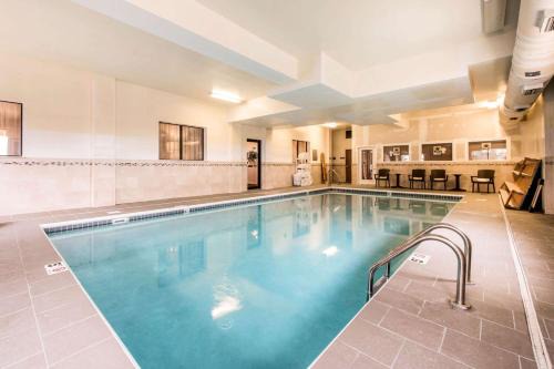 Streetsboro Hotel | Comfort Inn & Suites Streetsboro - Kent