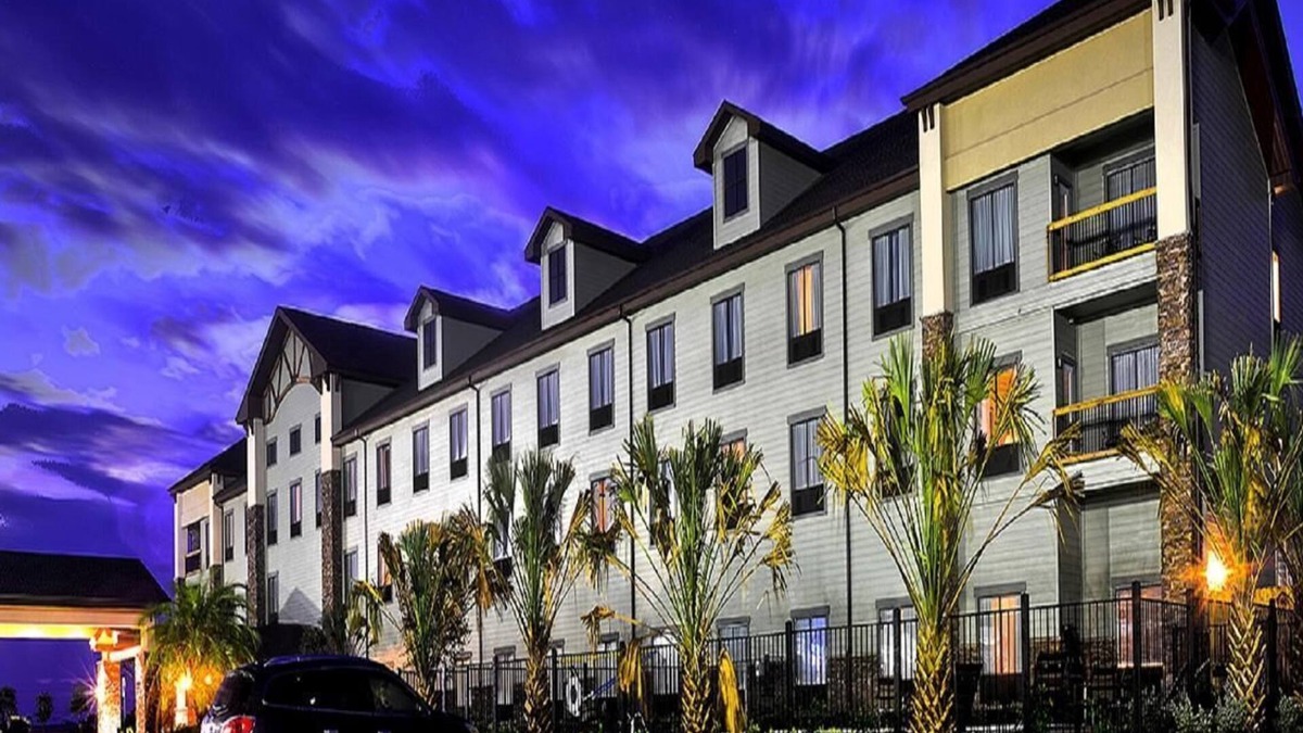 Beeville Hotel | Comfort Inn & Suites
