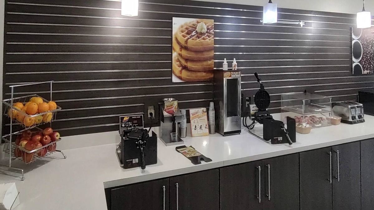 Claremore Hotel | Comfort Inn & Suites