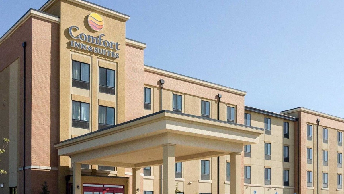 Watford City Hotel | Comfort Inn & Suites