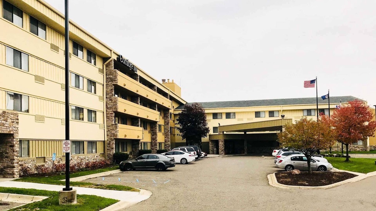 Farmington Hills Hotel | Comfort Inn