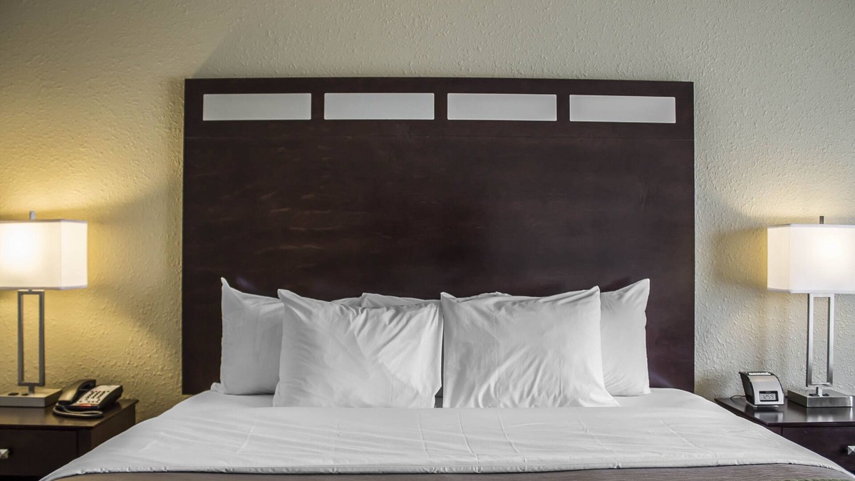 Barton Hotel | Comfort Inn