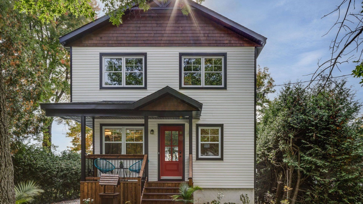 Dunham Ski Chalet | Comfort Lake Selby