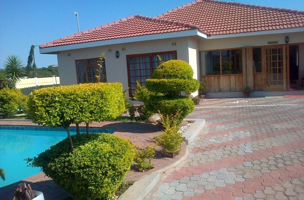 Francistown Bed & Breakfast | Comfort Palace Guesthouse