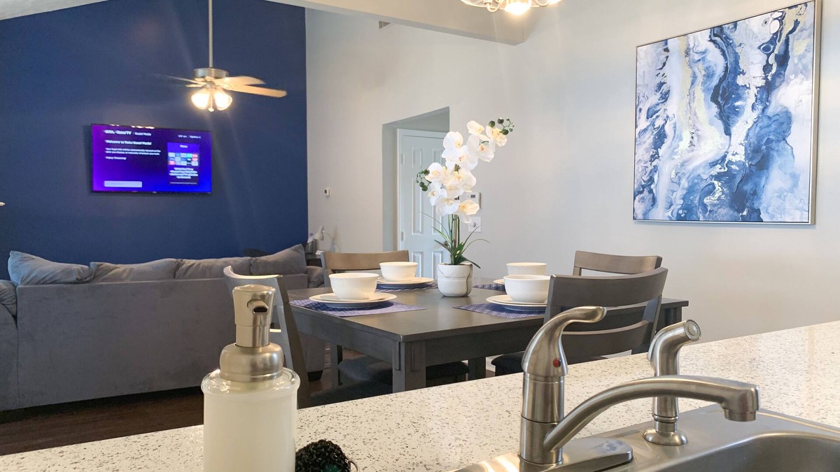 Tougaloo House | Comfort & Privacy! Close to Fondren & Downtown w/Garage & Outdoor Chairs