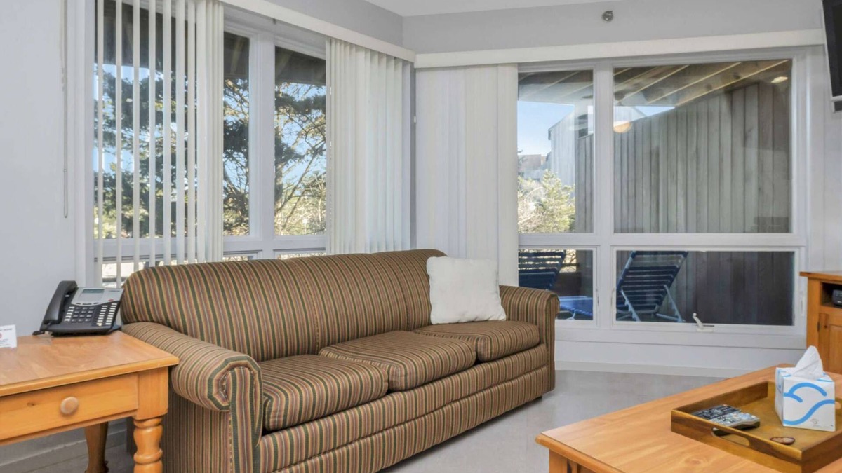 Napeague Apartment | Comfort Studio Apt w/Queen Bed & Private Balcony