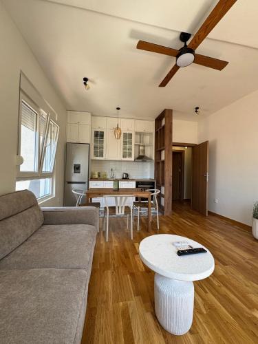 Lazi Apartment | Comfort Stylish Apartment IVSOLE