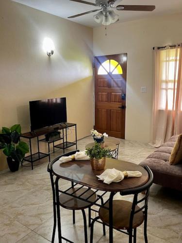 All Saints Apartment | Comfort Suite
