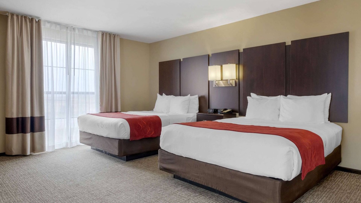 Worthington Hotel | Comfort Suites and Conference Center