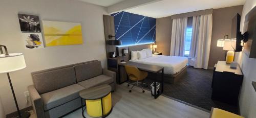 Conway Hotel | Comfort Suites Conway